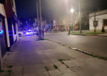 AHORA – LANUS: Delincuentes asesinaron a un Policia en un intento de robo