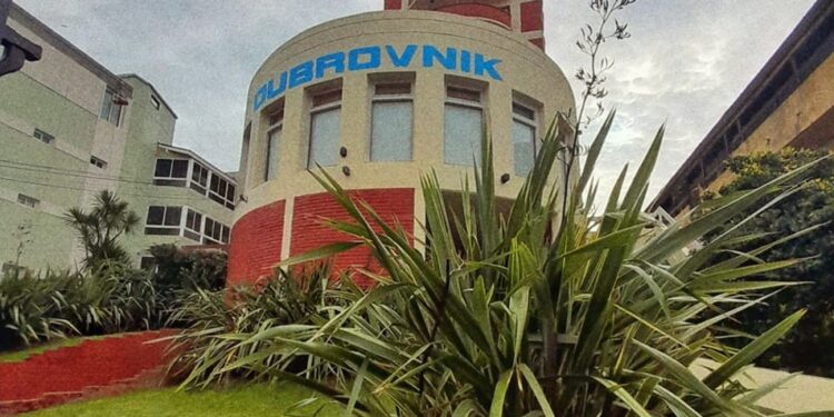 AHORA| Al menos una víctima fatal tras el derrumbe en Villa Gesell