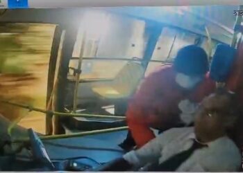 Horror en Glew: Mataron a puñaladas a colectivero