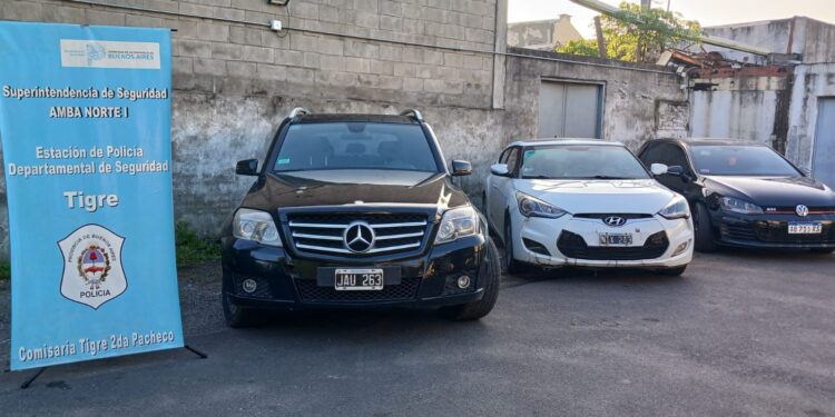 Detienen a dos personas acusadas de robar tipo comando distribuidoras de zona Norte