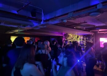 Clausuran un restorán en Villa Crespo que funcionaba como boliche