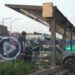 VIDEO| Impactante: Un auto se subió a la parada del metrobus en Floresta