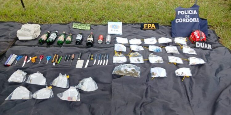 Córdoba: Secuestran drogas y armas blancas en la previa de Boca versus Vélez