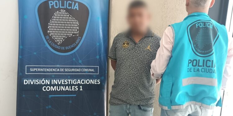CABA: Detienen vendiendo drogas al hermano del “Loco César”, preso por narco