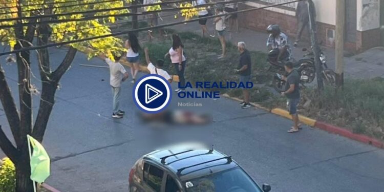 VIDEO| Asesinaron de siete puñaladas a un delivery en Moreno