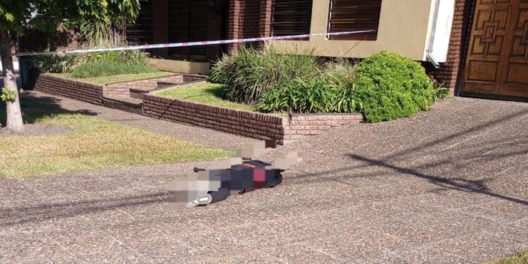 Un Ex comisario mato a un delincuente en un intento de robo en Tres de Febrero.