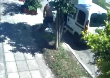 Horror en San Martín: Roban una camioneta y arrastran a una mujer durante la fuga.