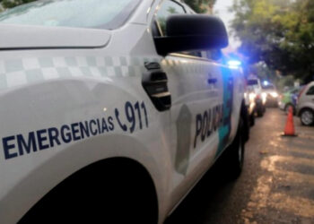 Ataque motochorro en La Matanza: Una policía de civil baleo a un delincuente dejándolo gravemente herido.