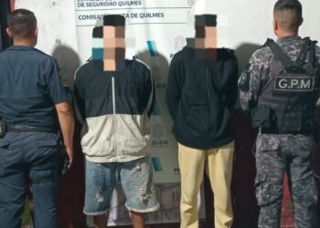 Detienen a dos hombres armandos que simulaban ser repartidores de una aplicación en Quilmes