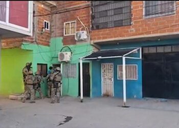 Detienen al último integrante de la banda que robó un corralón en Puerto Madero: Había inodoros inteligentes y un simulador de golf de 25 mil dólares