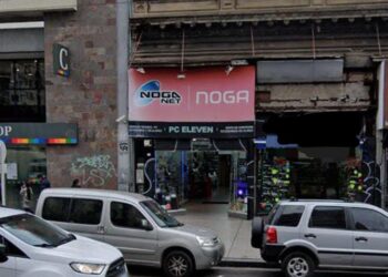 Ataque a sangre fría en un comercio de Once: Un hombre ingresó, disparó a una empleada y huyó en moto