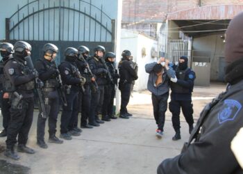 Rosario: El Gobierno provincial concretó el traslado de presos y vació las comisarías