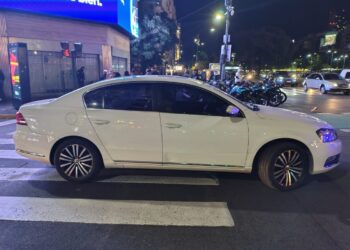 Atropelló a una agente de tránsito en el Microcentro y fue detenido