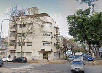 Conmoción en Caballito: hallaron muerta a una mujer surcoreana y a su hijo de 13 años dentro de su casa