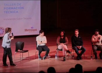 MetroGAS potencia el futuro de más de 300 alumnos secundarios con un programa de formación técnica
