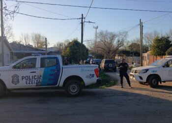 EXCLUSIVO || Hallaron el cuerpo de una mujer enterrada en el fondo de su casa en Ezeiza
