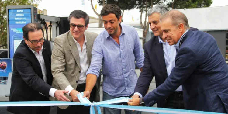 ACA e YPF profundizan su alianza estratégica con la renovación de su red de estaciones de servicio