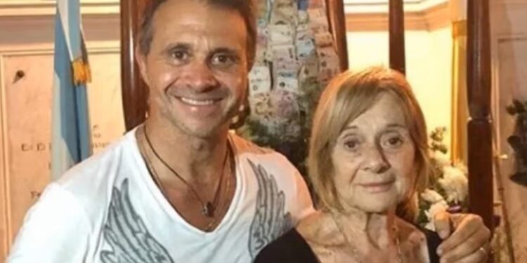 Entraron a robar a la casa de la madre de Sergio Lapegüe en Lomas de Zamora (con video)