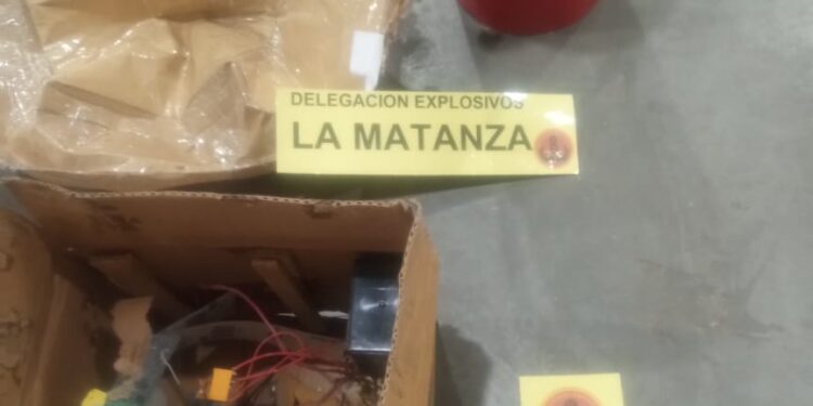 Evacúan un depósito de Mercado Libre en La Matanza por un paquete sospechoso