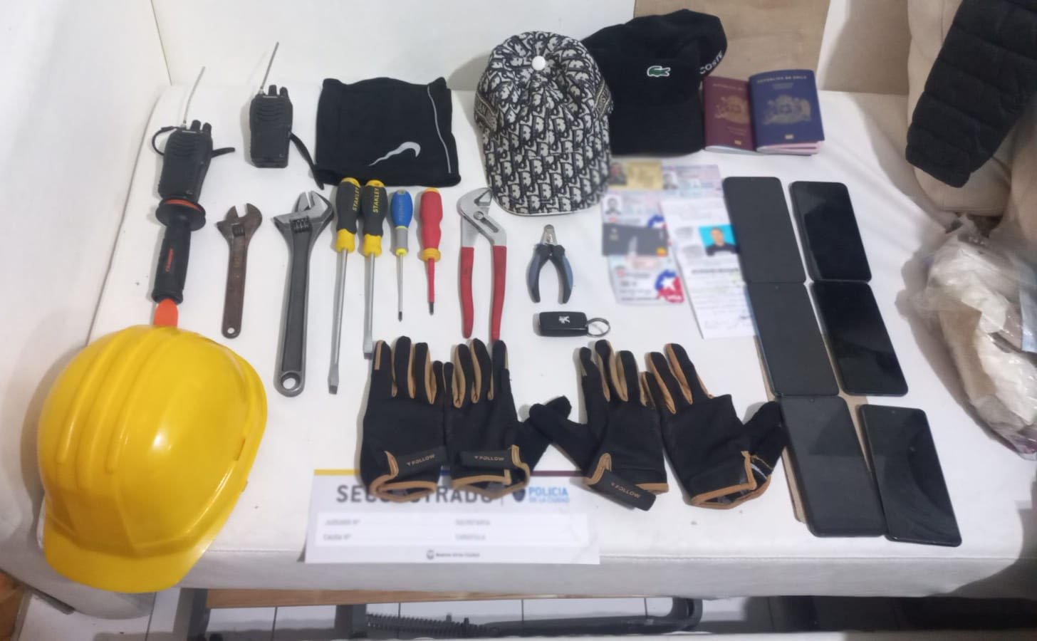 Tres ladrones chilenos fueron detenidos acusados de robar una fábrica en Villa Soldati