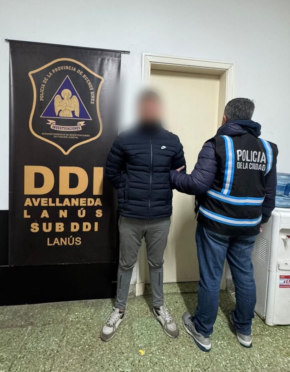 Detuvieron a un hombre que estaba prófugo por apuñalar a su hermano en Villa Soldati